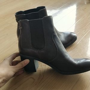 Anne Klein brown heeled booties